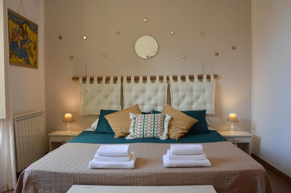 Guest house Le Sibille - camera con letto matrimoniale a Taormina